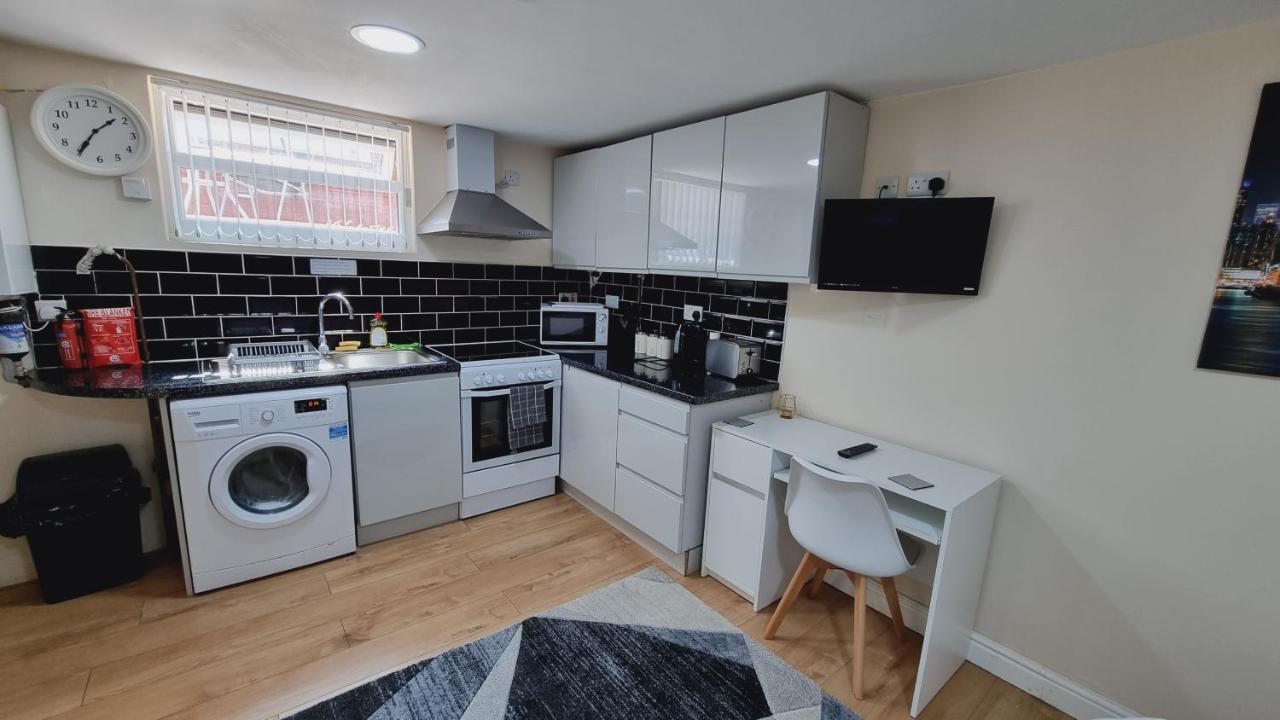 Lovely Studio-flat With Free Parking, Free Wifi. Apartment *