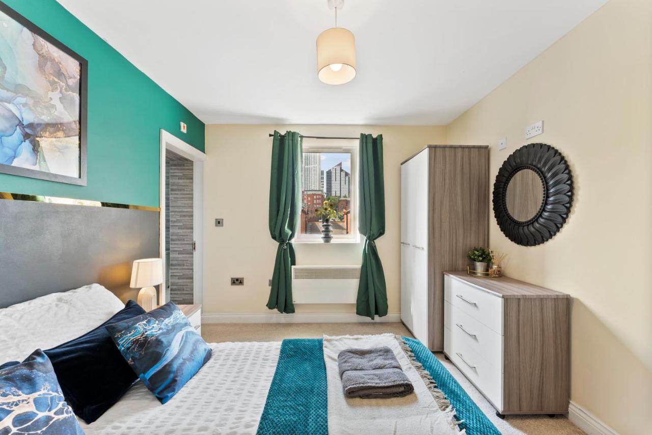 Central Leeds Gem - Parking - Sleeps 6 Apartment Leeds (West Yorkshire)