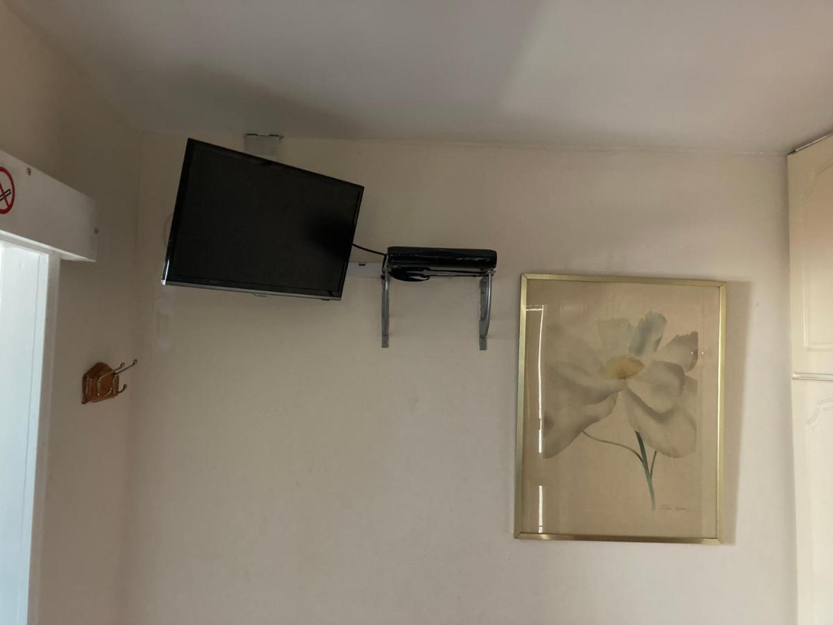 Harman Self-catering Free Wifi & Parking Apartment Leeds (West Yorkshire)
