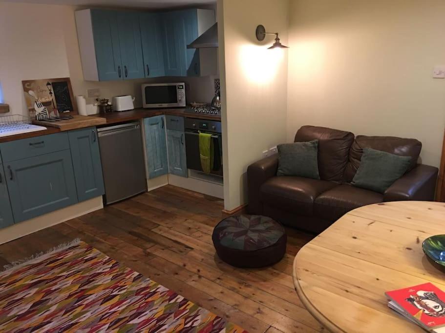 The Quirky, Cosy Hideaway! An Close To Leeds Centre *