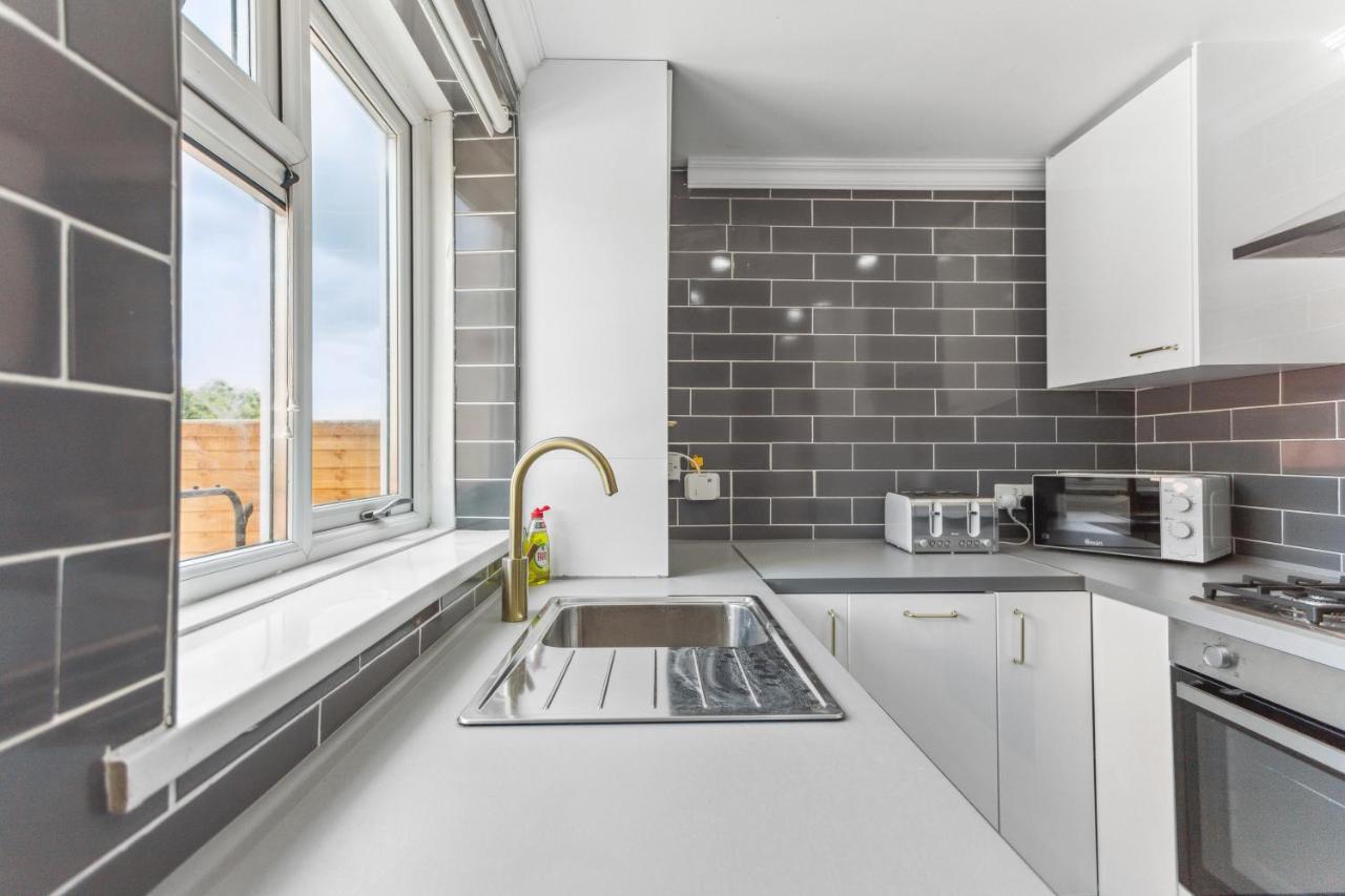 Aurora Apartment