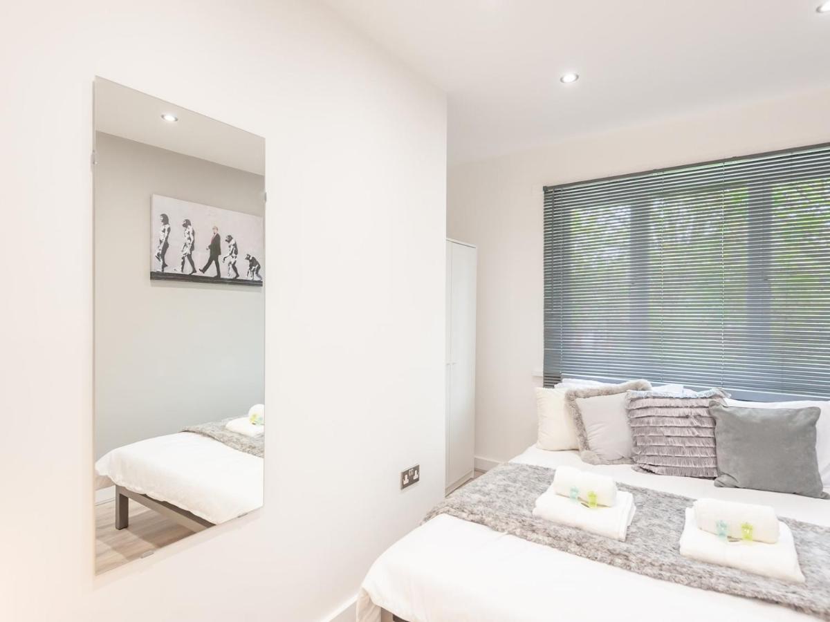 Holiday home Spacious Retreat Near Centre Pass The Keys Leeds (West Yorkshire)