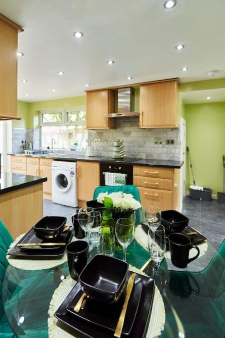 *little Haven In Leeds* ¤private Parking¤ Ensuite