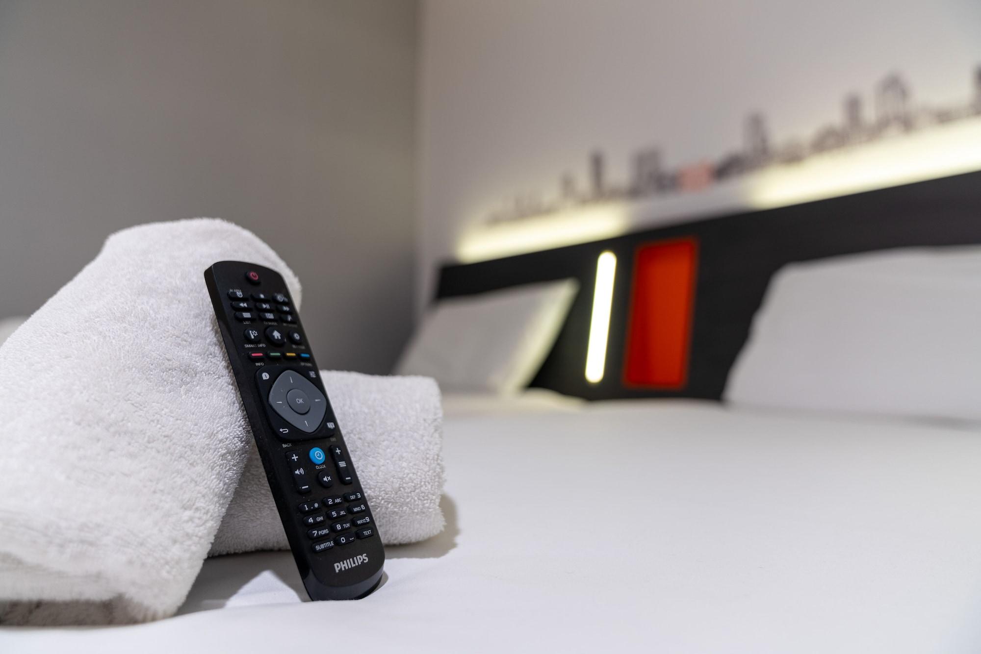 Easyhotel Leeds 3*
