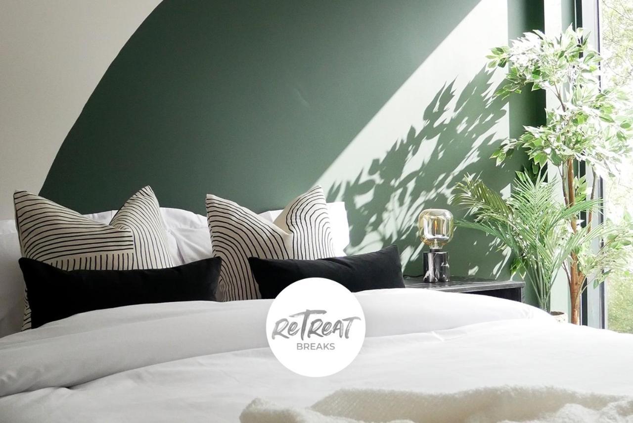 Retreat Breaks - 3 Bedroom Penthouse - Holbeck Leeds