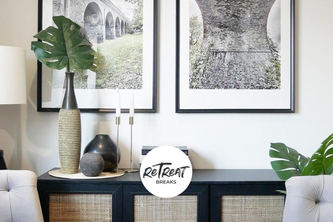 Retreat Breaks - 3 Bedroom Penthouse - Holbeck Leeds Apartment