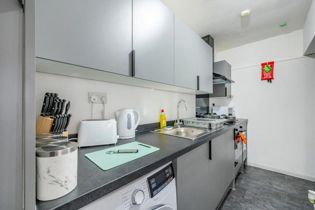 *f6gh For Your Relaxed & Cosy + Free Parking & Wifi Apartment *