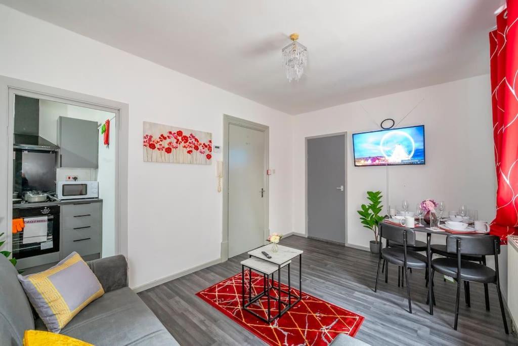 *f6gh For Your Relaxed & Cosy + Free Parking & Wifi Apartment *