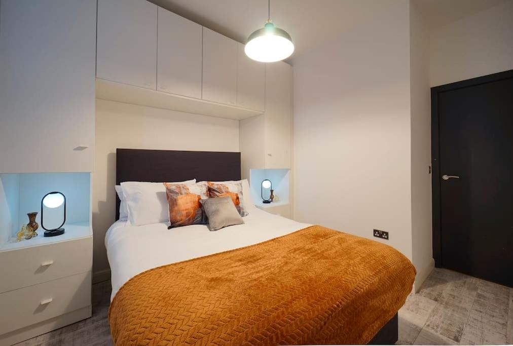 Stylish & Elegant Centre