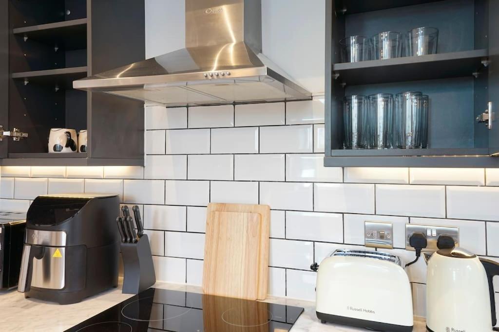 Stylish & Elegant Centre Apartment