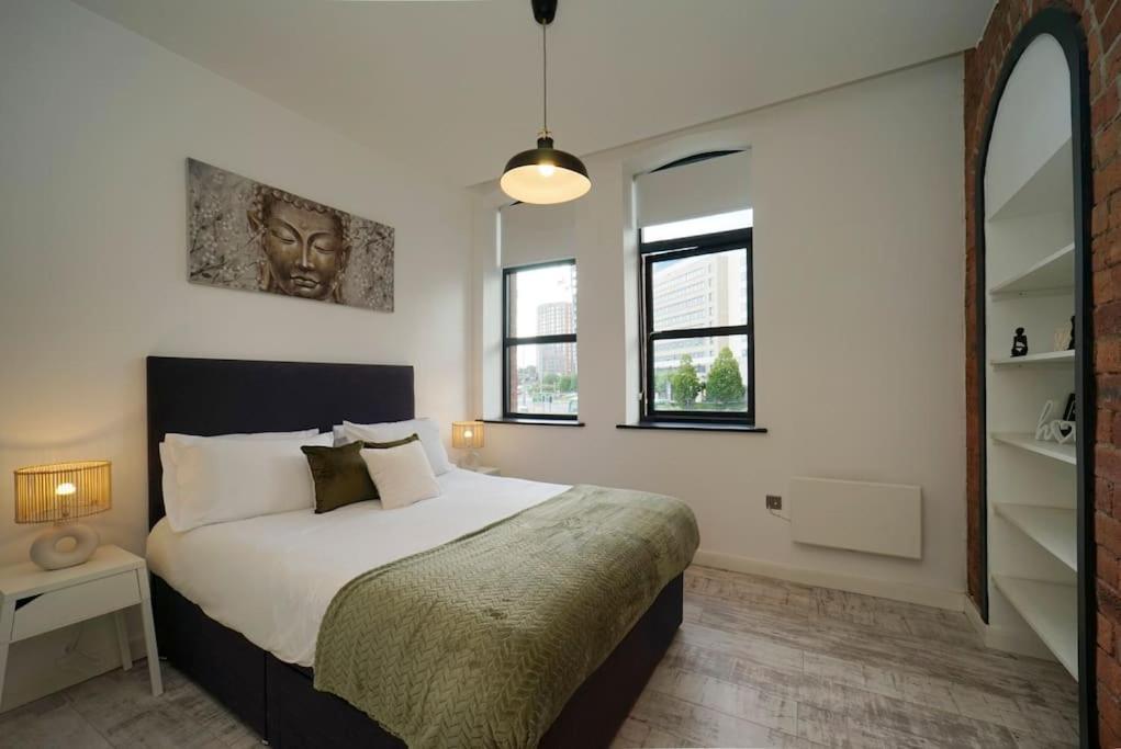 Stylish & Elegant Centre Apartment *