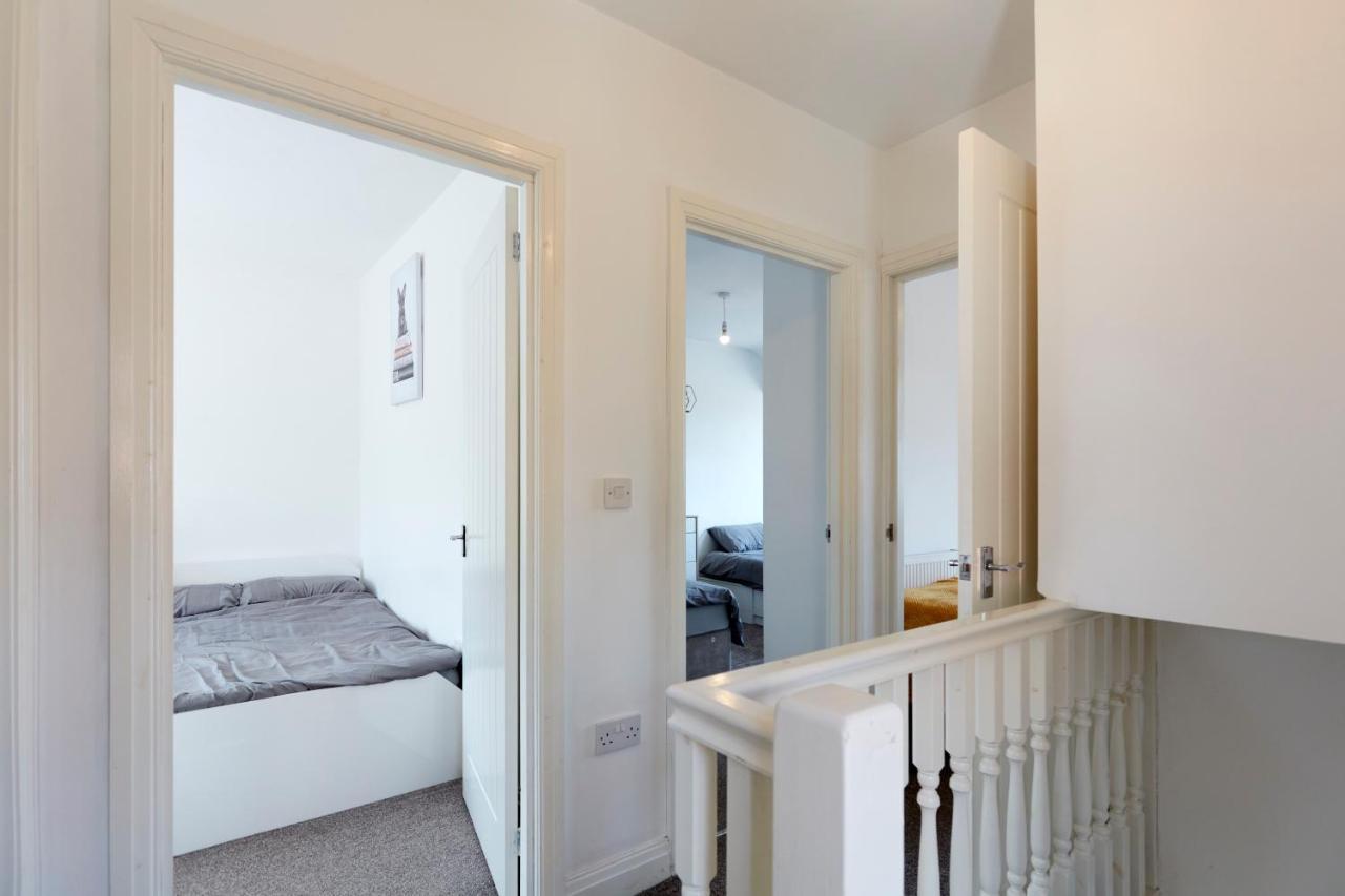 Apartment Spacious Close To Centre Location