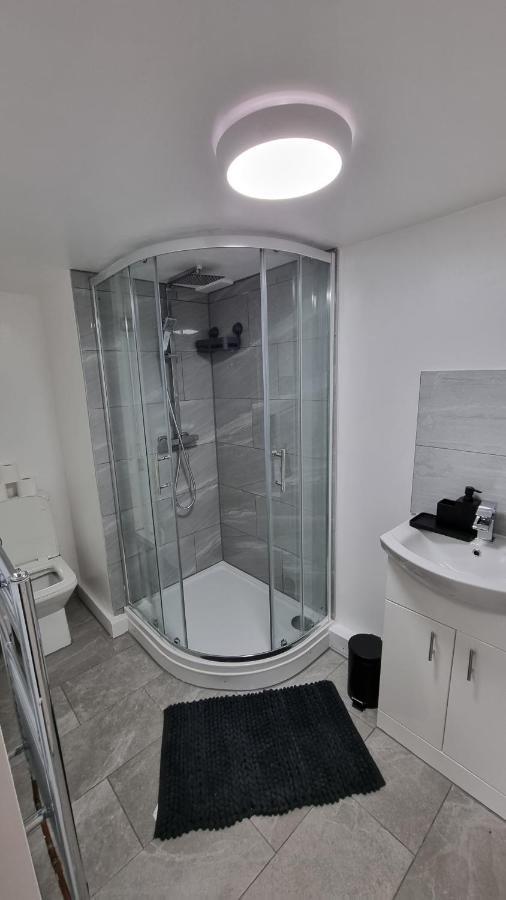 Comfy With Wi-fi And Smart Tv Leeds (West Yorkshire)