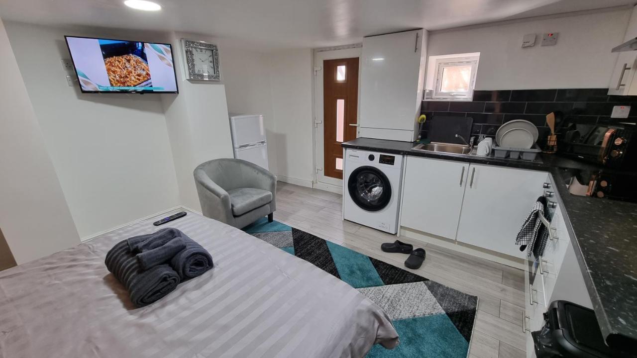 Comfy With Wi-fi And Smart Tv
