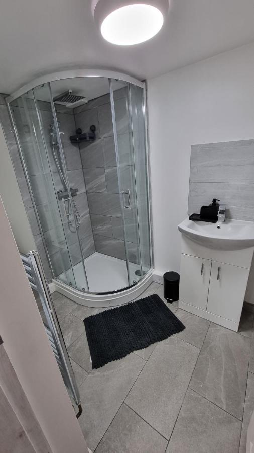 Comfy With Wi-fi And Smart Tv Apartment Leeds (West Yorkshire)