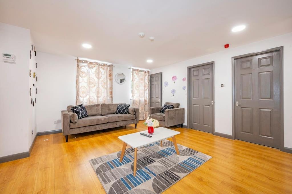 *f2gh* For Your Relaxed & Cosy + Free Parking + Free Fast Wifi * Apartment *