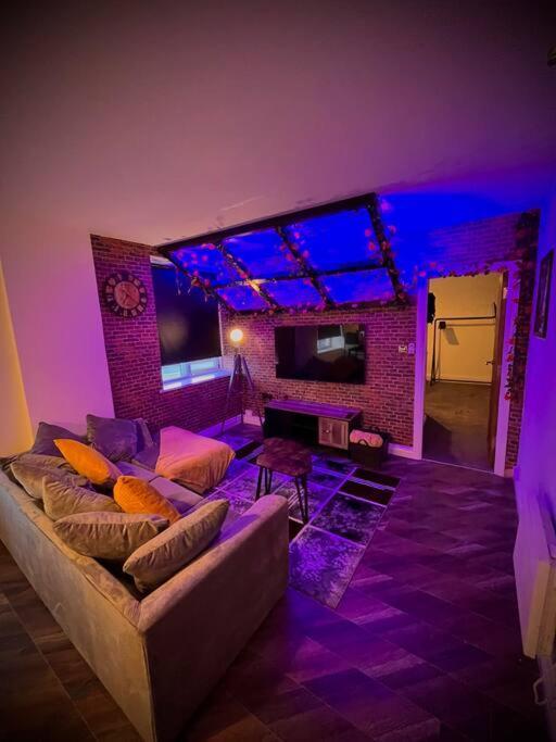 Apartment Stunning Two Bed Centre