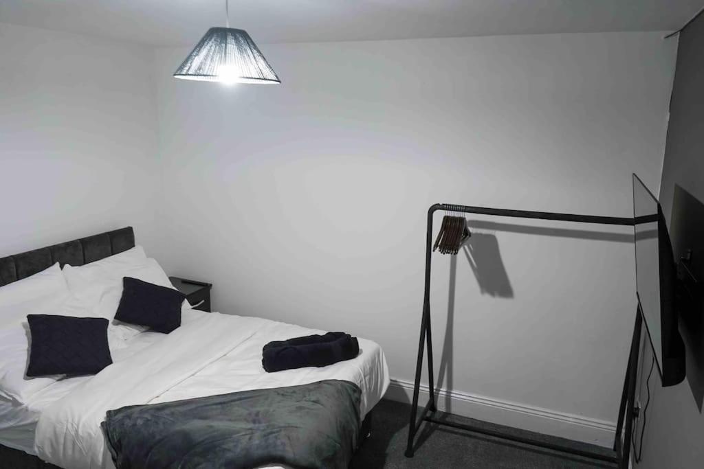 Stunning Two Bed Centre *