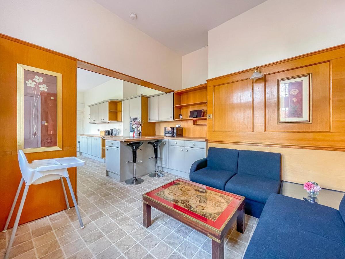 *ra9bc* For Your Relaxed & Cosy + Free Parking + Free Fast Wifi * Homestay Leeds (West Yorkshire)