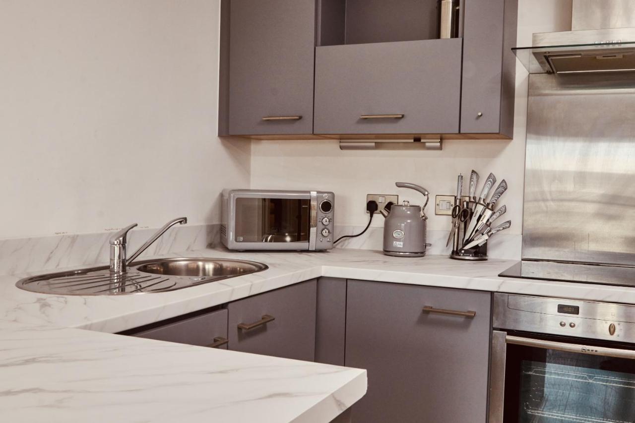 Deluxe River Canal View & Free Secure Parking! *