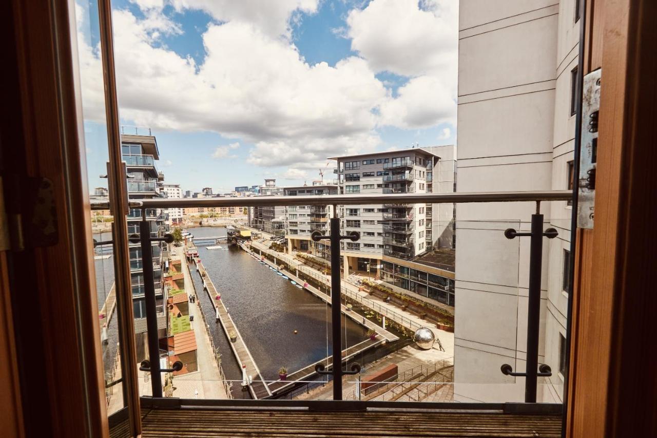Deluxe River Canal View & Free Secure Parking! Apartment