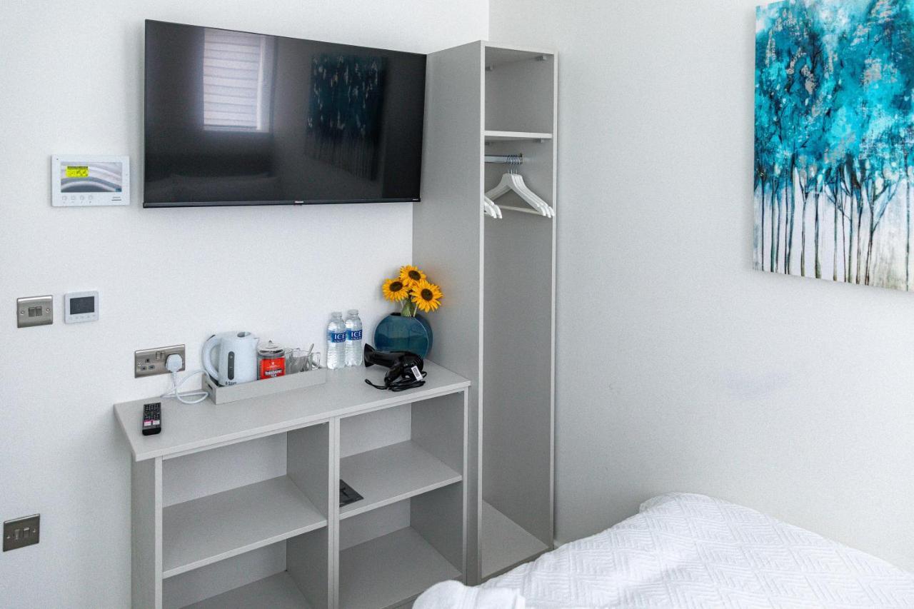 Apartment Superior Compact Studio Close To Amenities *