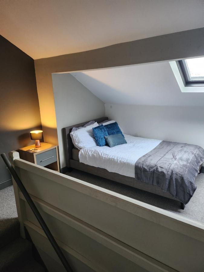 Wonderful, Woodville, Comfortable, Budget, Friendly * Leeds (West Yorkshire)