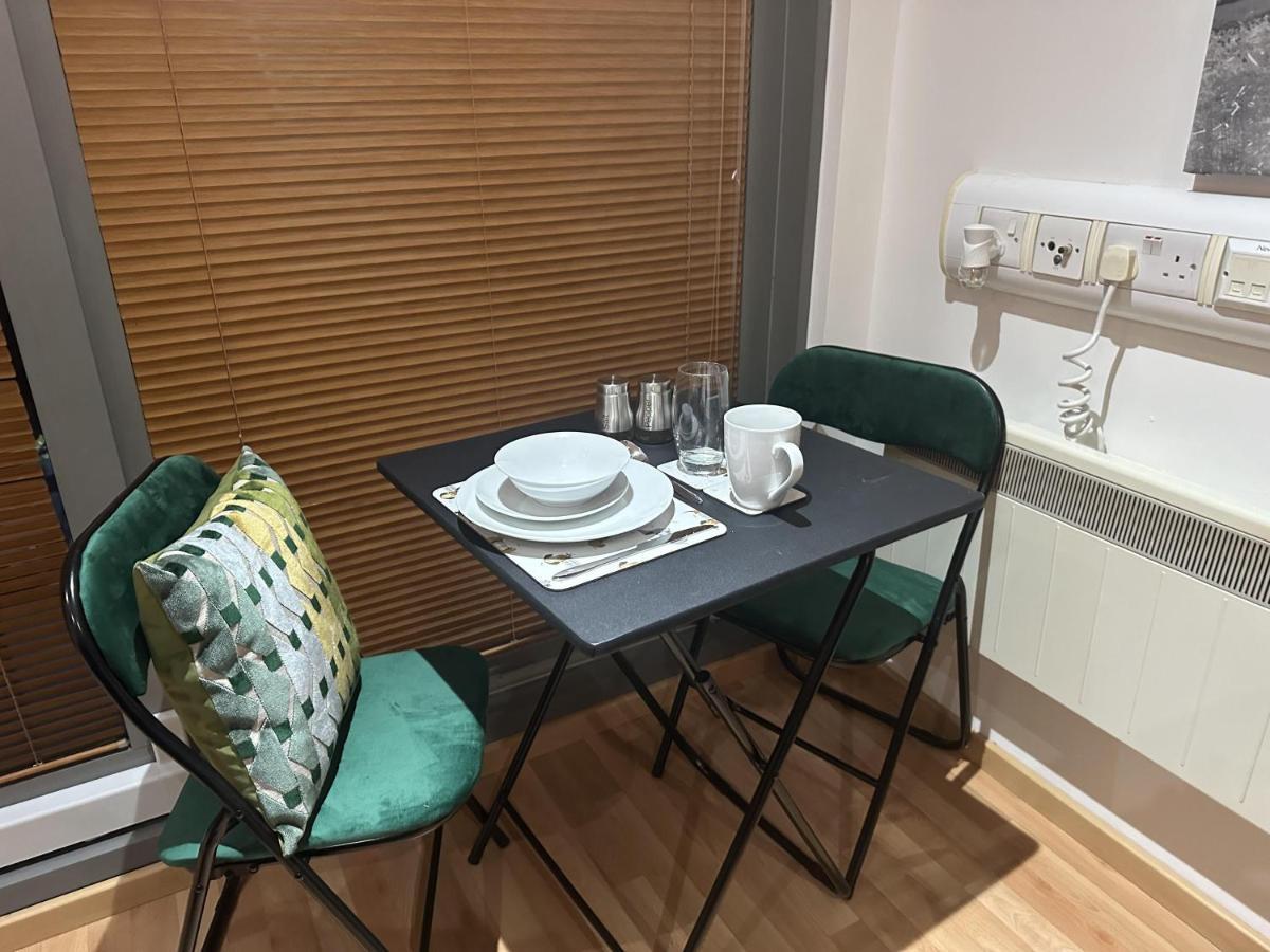 Apartment Chic Citispace -1-bed Leeds City-wifi *