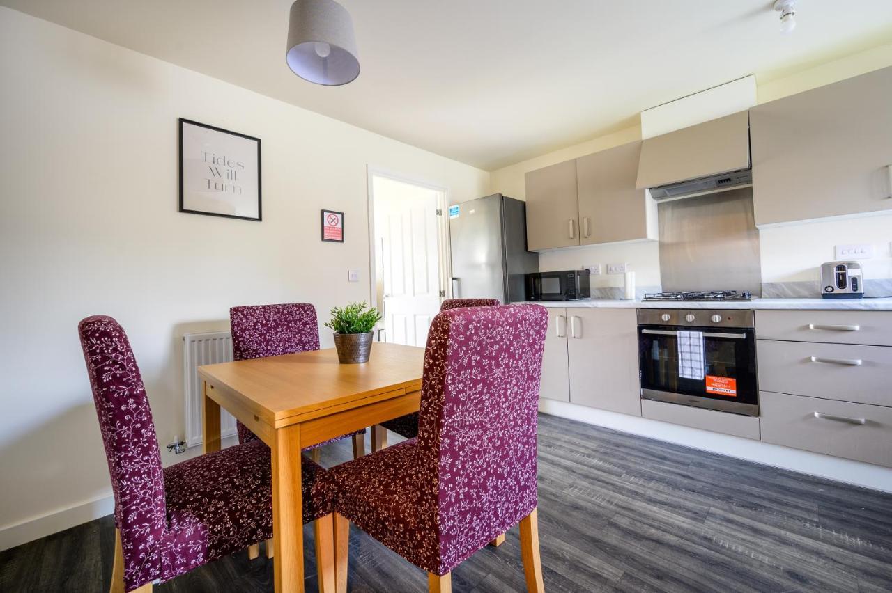 Holiday home Wykebeck Mount By Our Short Stunning New Build With Plenty Of Free Parking And Fast Wifi *
