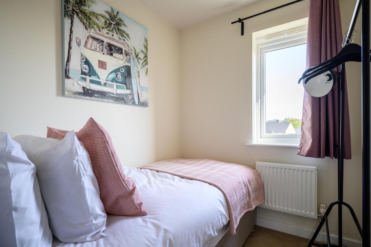 Wykebeck Mount By Our Short Stunning New Build With Plenty Of Free Parking And Fast Wifi *