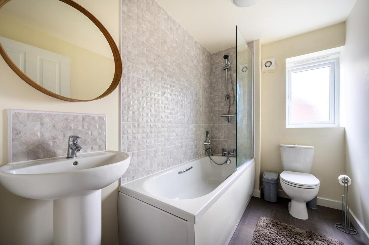 Holiday home Wykebeck Mount By Our Short Stunning New Build With Plenty Of Free Parking And Fast Wifi