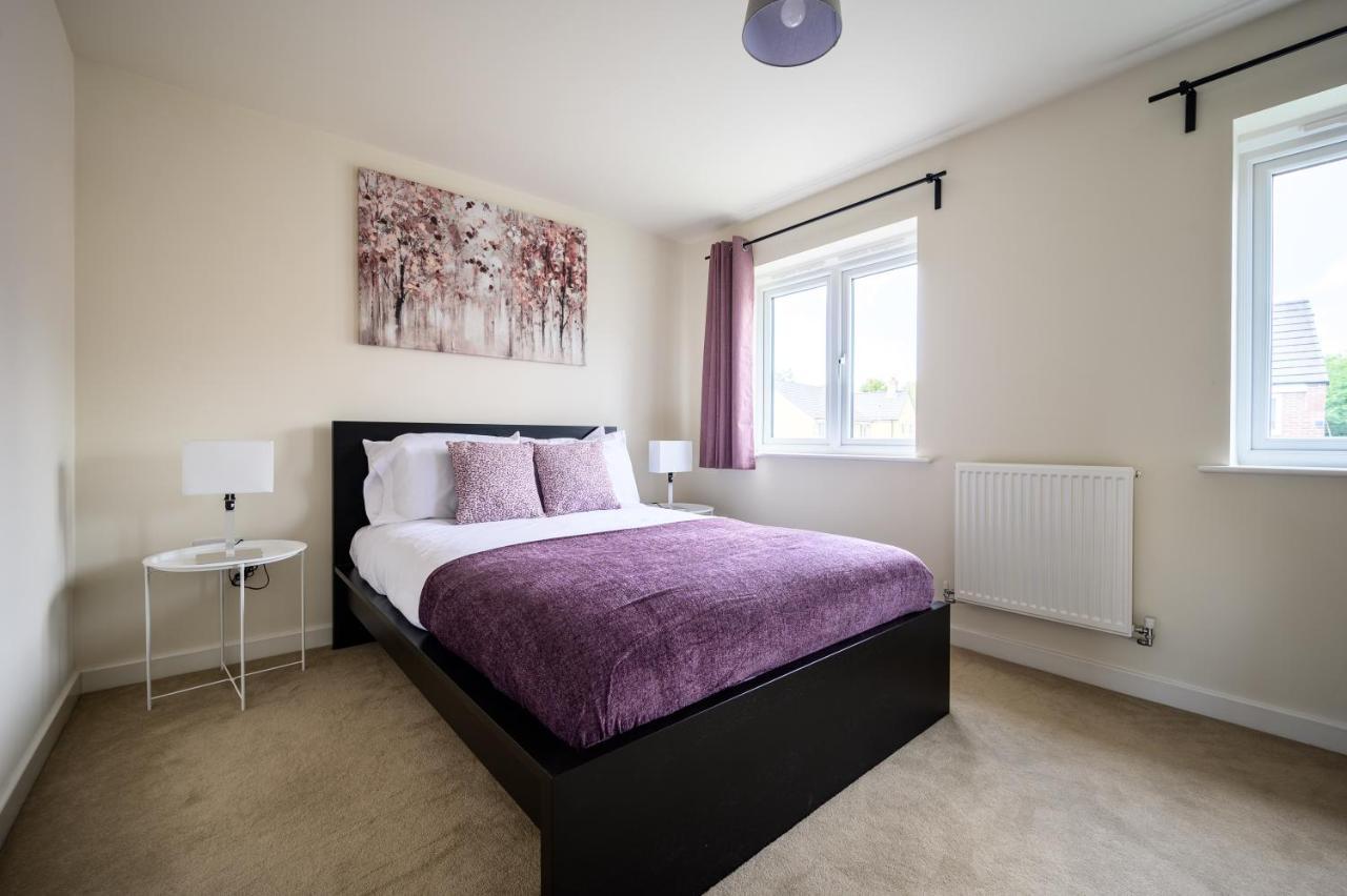 Wykebeck Mount By Our Short Stunning New Build With Plenty Of Free Parking And Fast Wifi Holiday home