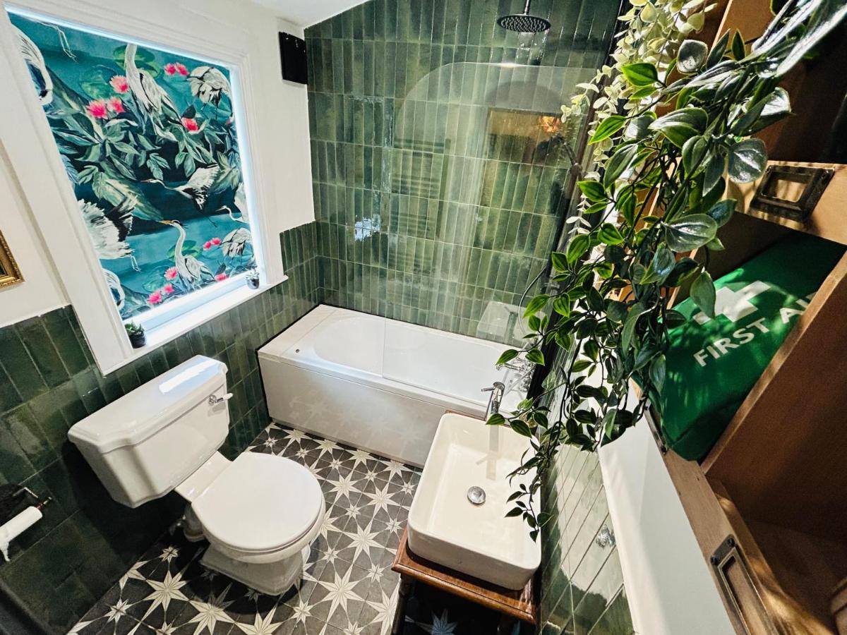 Park Mount Residences - Boutique 1 Bedroom In With Free Parking