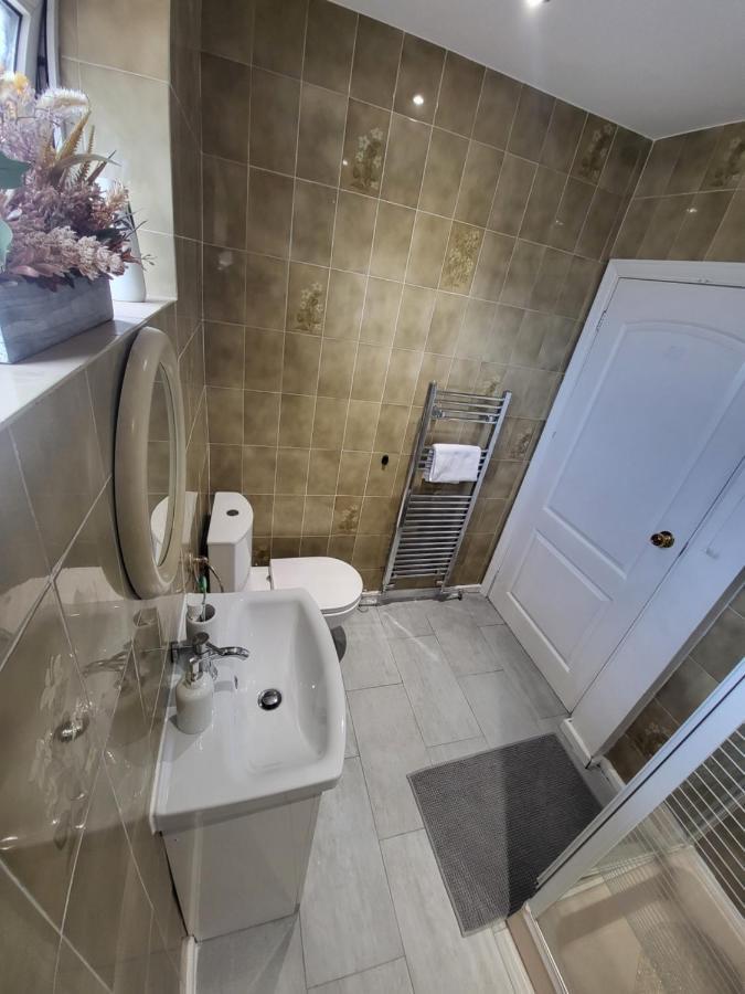 Petals Rm1 Homestay Leeds (West Yorkshire)