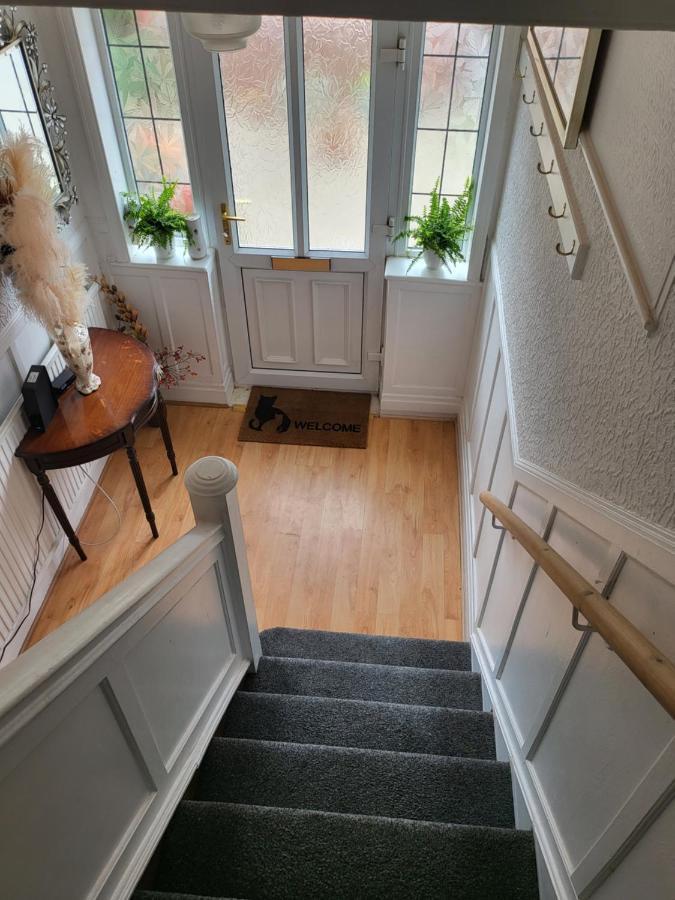 Petals Rm1 Leeds (West Yorkshire)