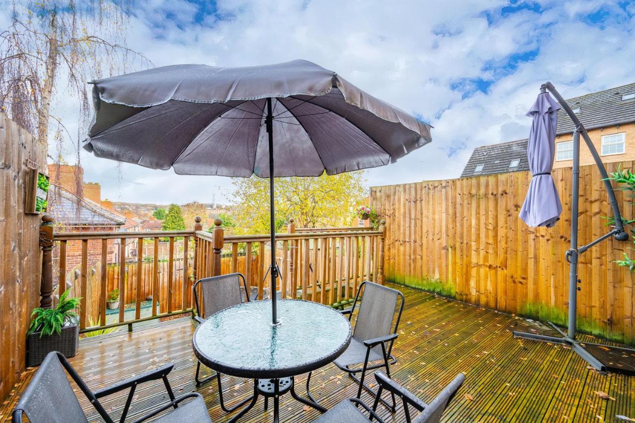 *rc27r* For Your Relaxed & Cosy + Parking Leeds (West Yorkshire)