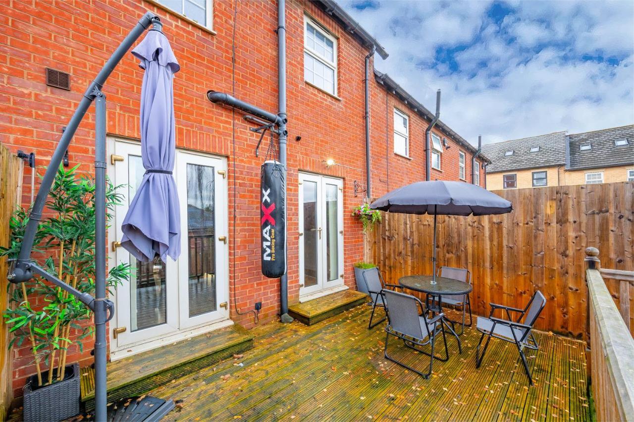 *rc27r* For Your Relaxed & Cosy + Parking * Leeds (West Yorkshire)