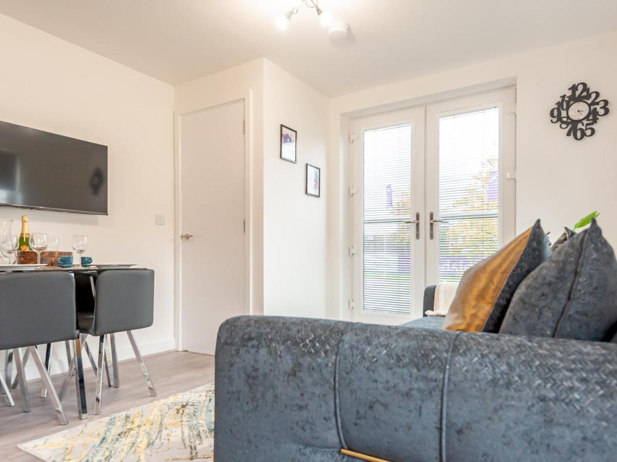 Pass The Keys Horsforth Haven - Brand New Townhouse With Balcony Holiday home Leeds (West Yorkshire)