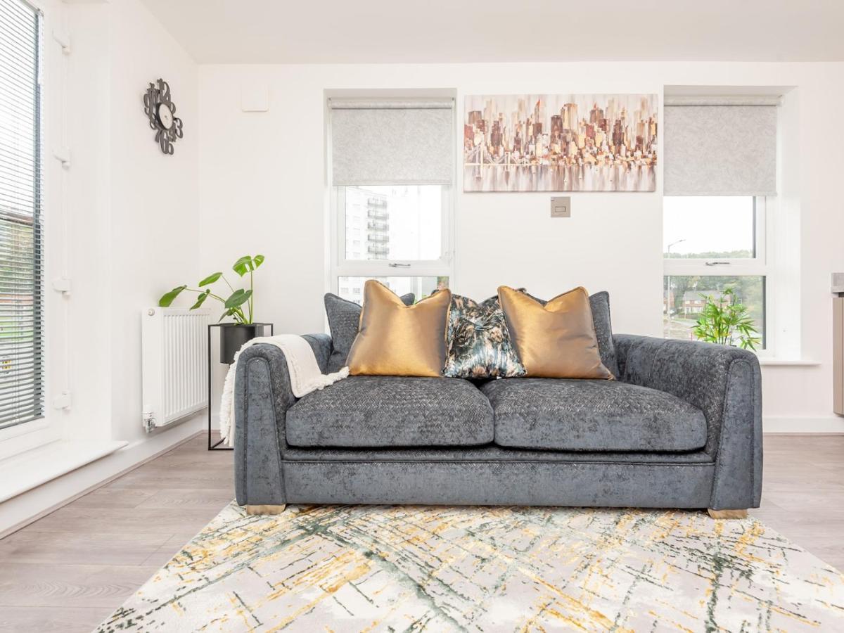Pass The Keys Horsforth Haven - Brand New Townhouse With Balcony Holiday home Leeds (West Yorkshire)
