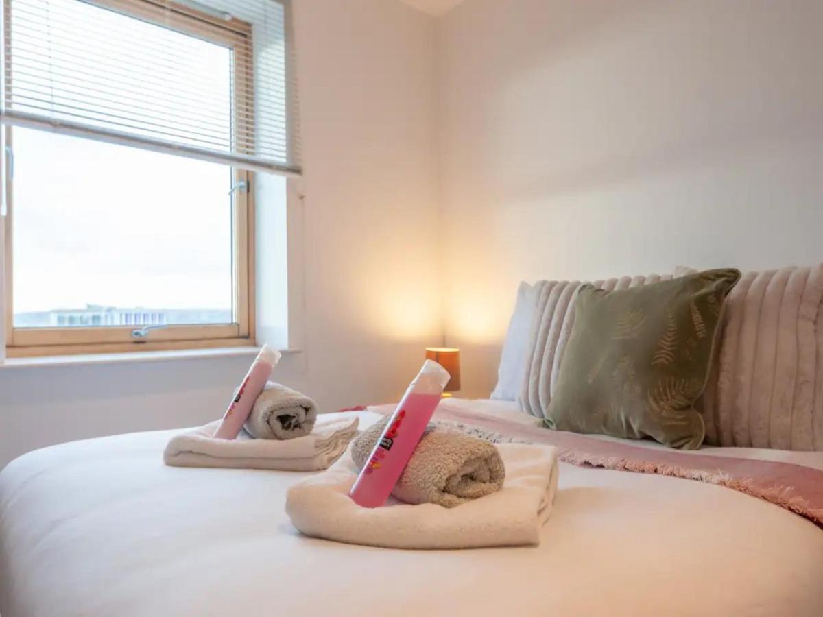 Apartment Pass The Keys Panoramic Serenity - Summer Bliss - Leeds Dock Leeds (West Yorkshire)