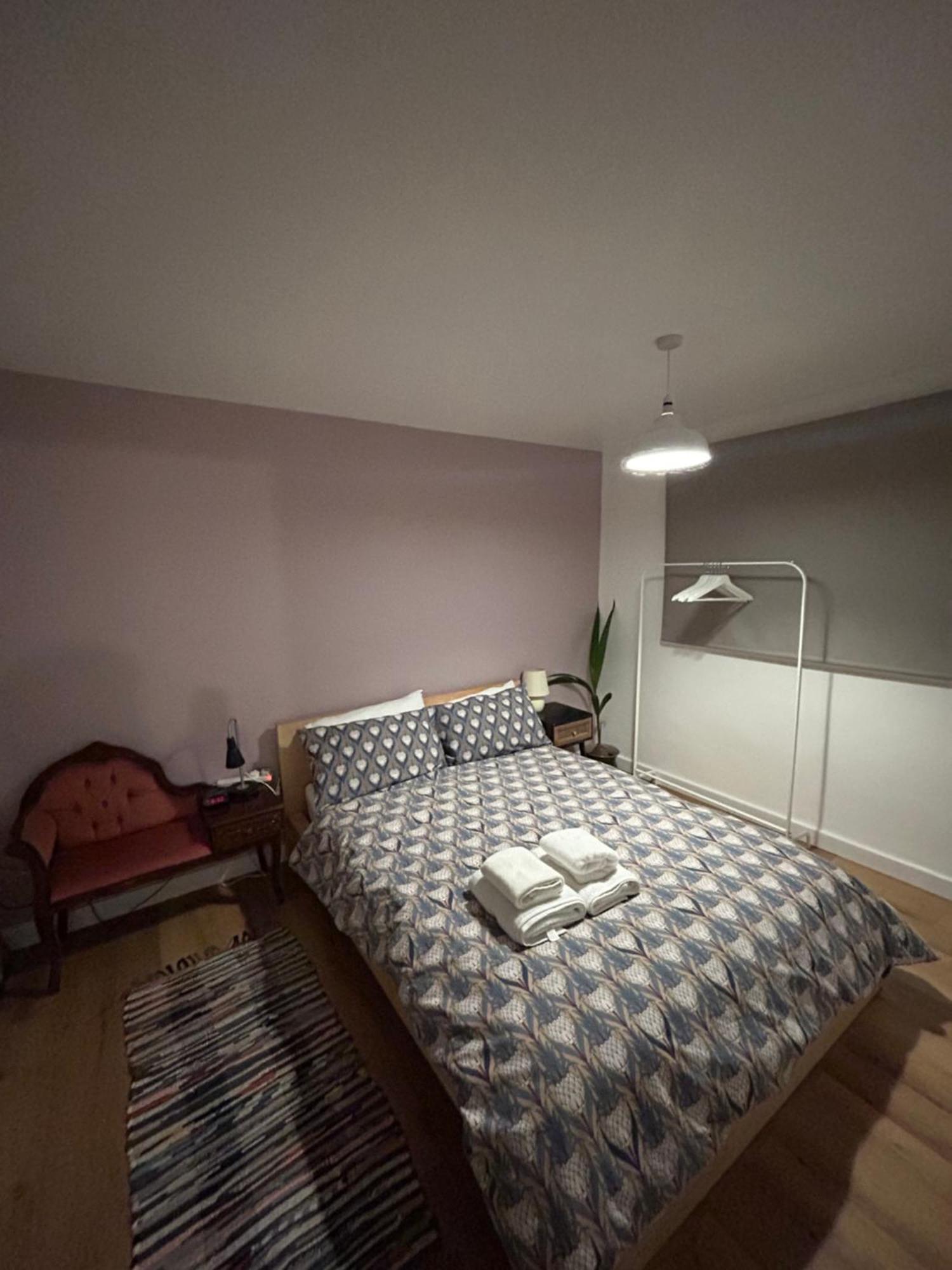 Woodhouse Apartment *