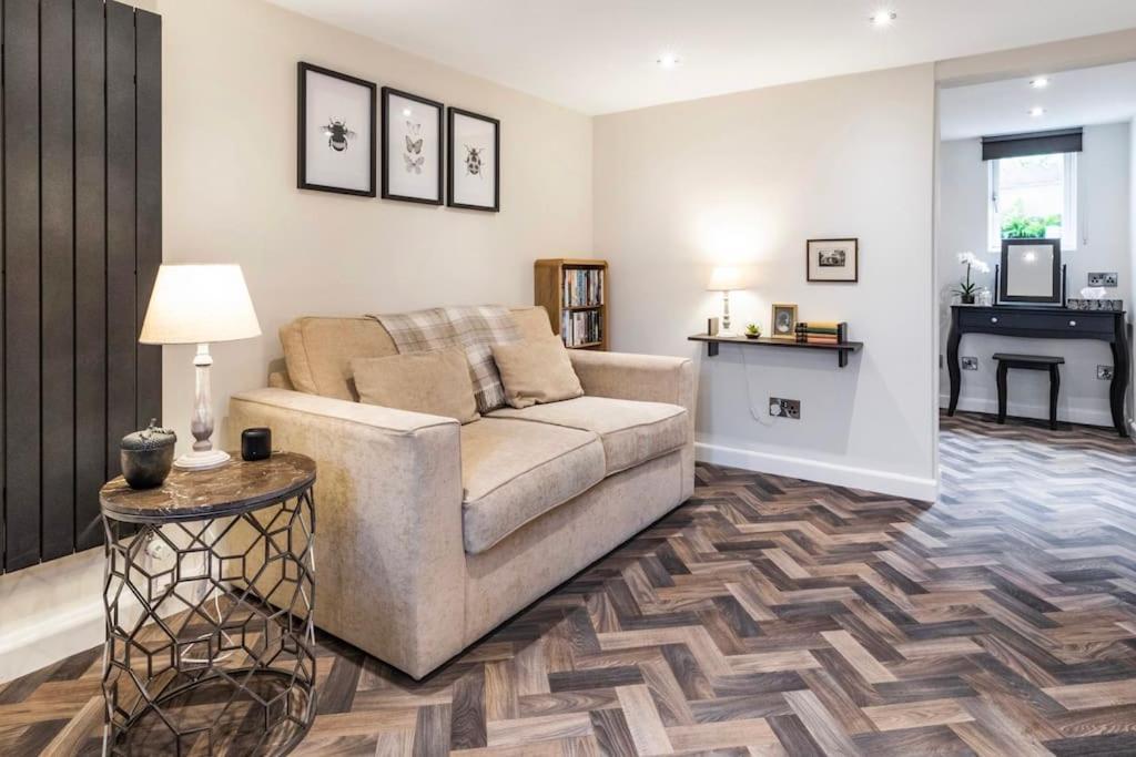 The Holt - Ilkley, Location, Stylish