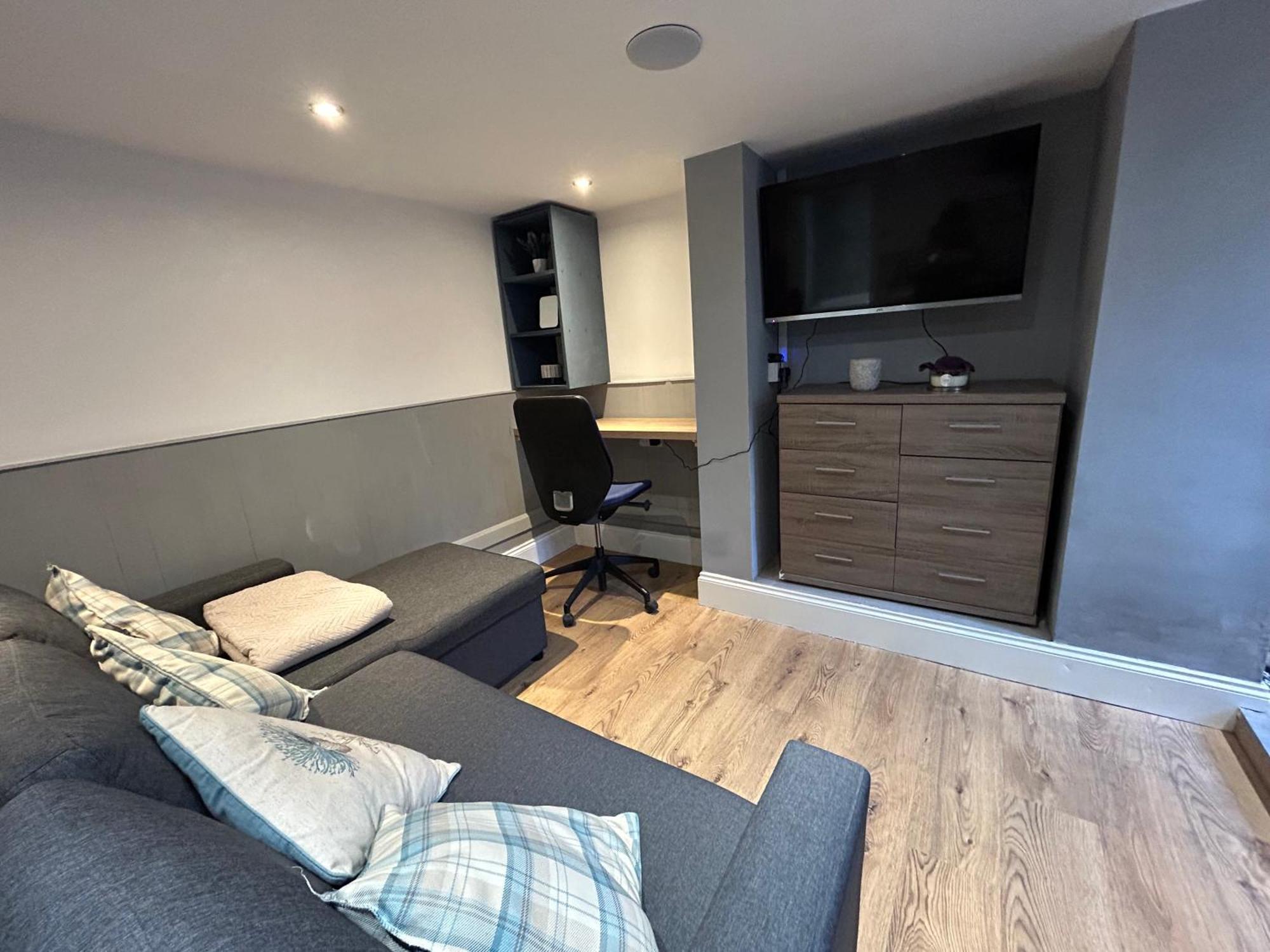 Vos Leeds Uk