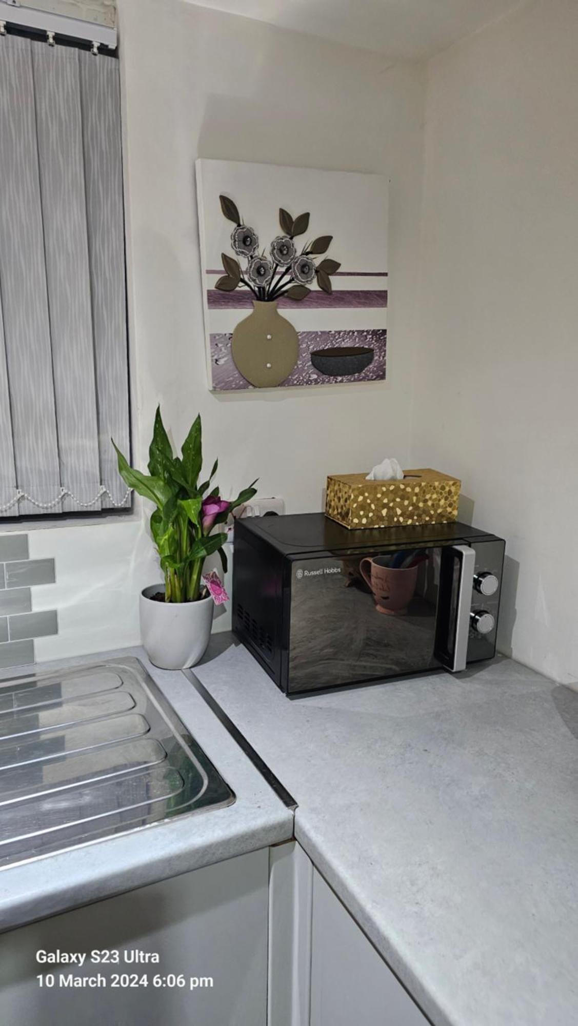 Beautiful En-suite Studio In Leeds -lower Floor Apartment