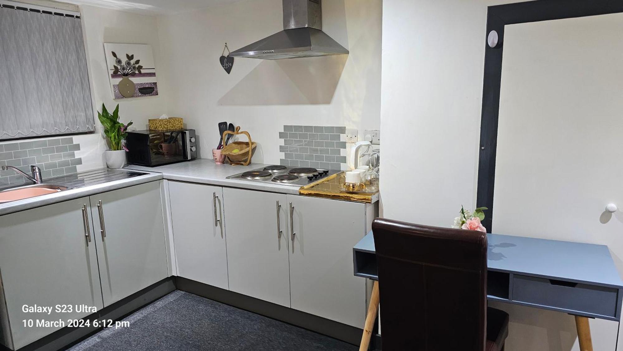 Apartment Beautiful En-suite Studio In Leeds -lower Floor Leeds (West Yorkshire)