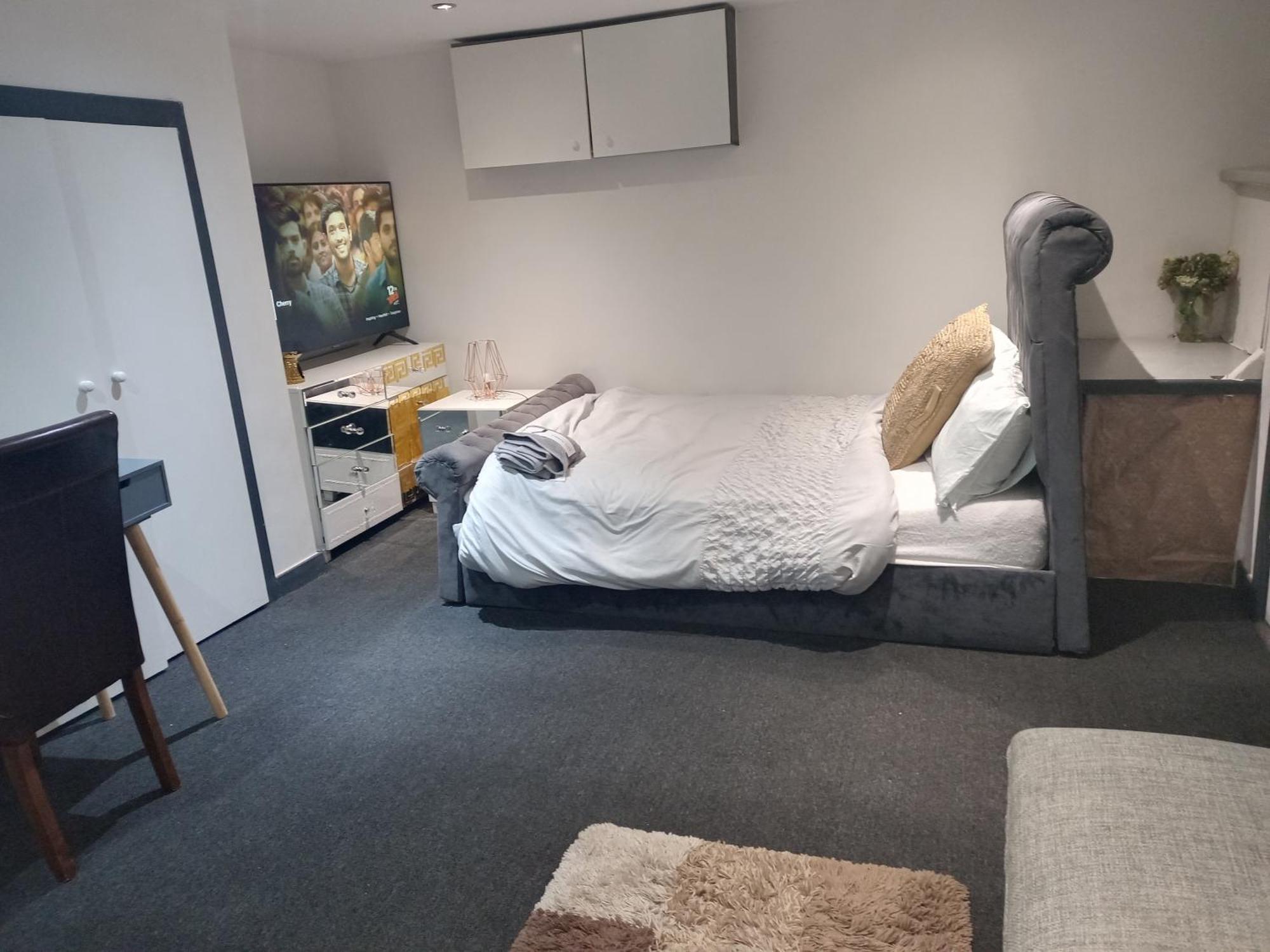 Apartment Beautiful En-suite Studio In Leeds -lower Floor Leeds (West Yorkshire)