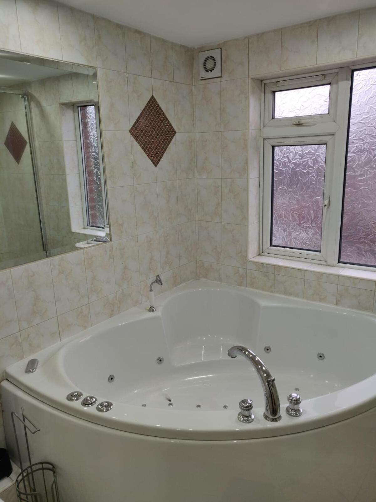 Holiday home Super 7bed House - Hot Tub - Large Gathering Meets *