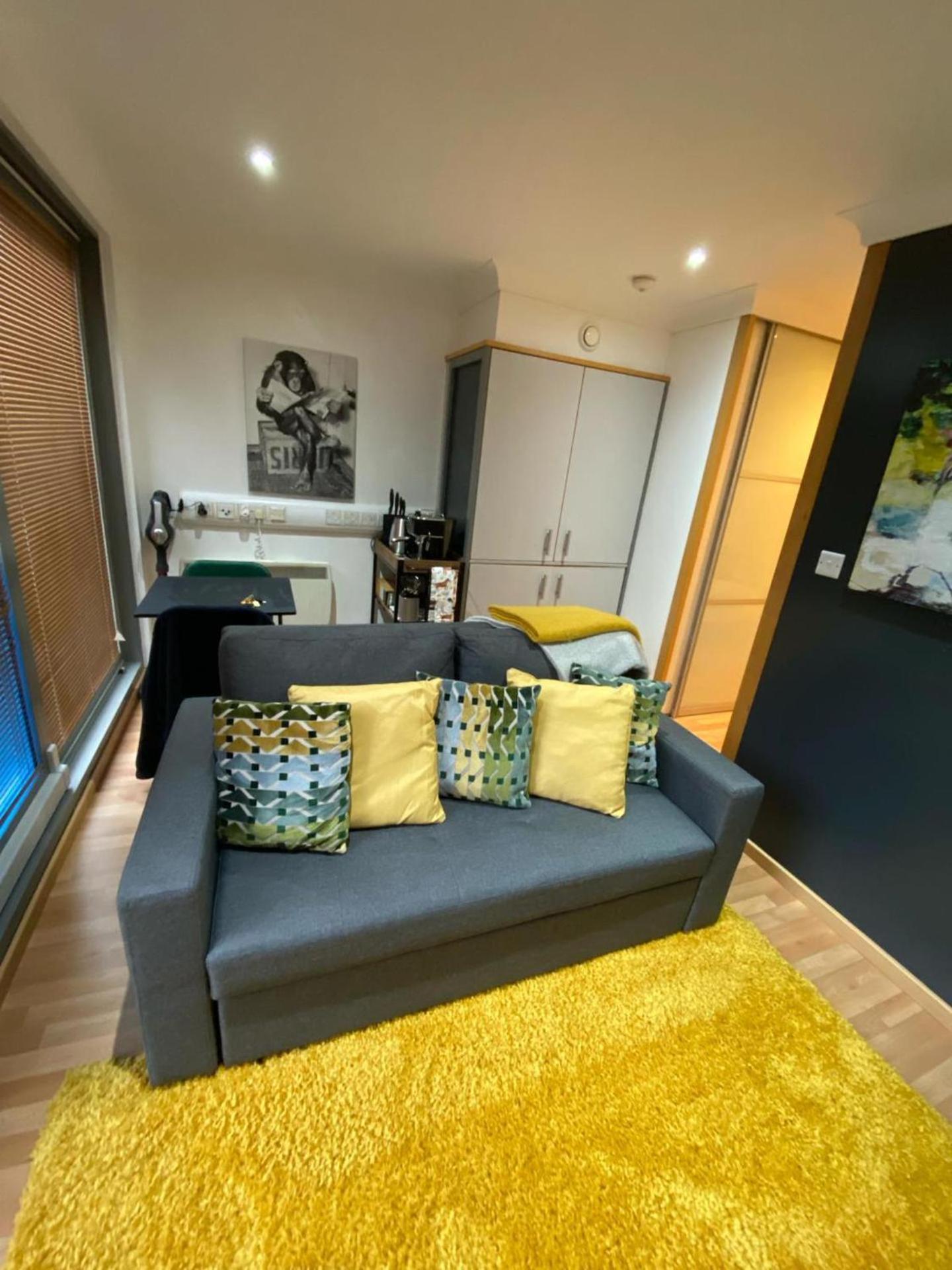 Chic Citispace -1-bed Leeds City-wifi Leeds (West Yorkshire)