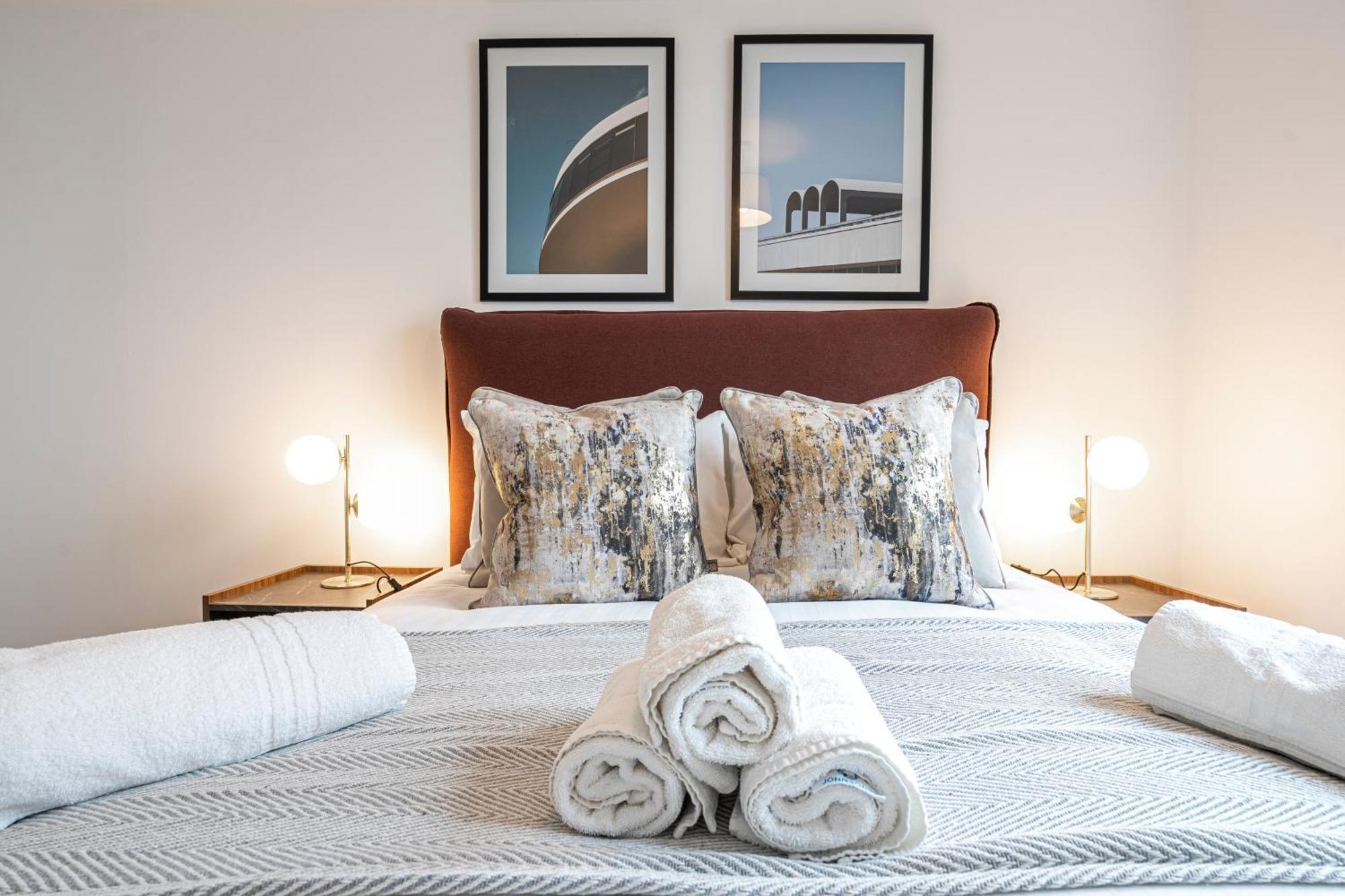 Monk Bridge Viaduct Apartment