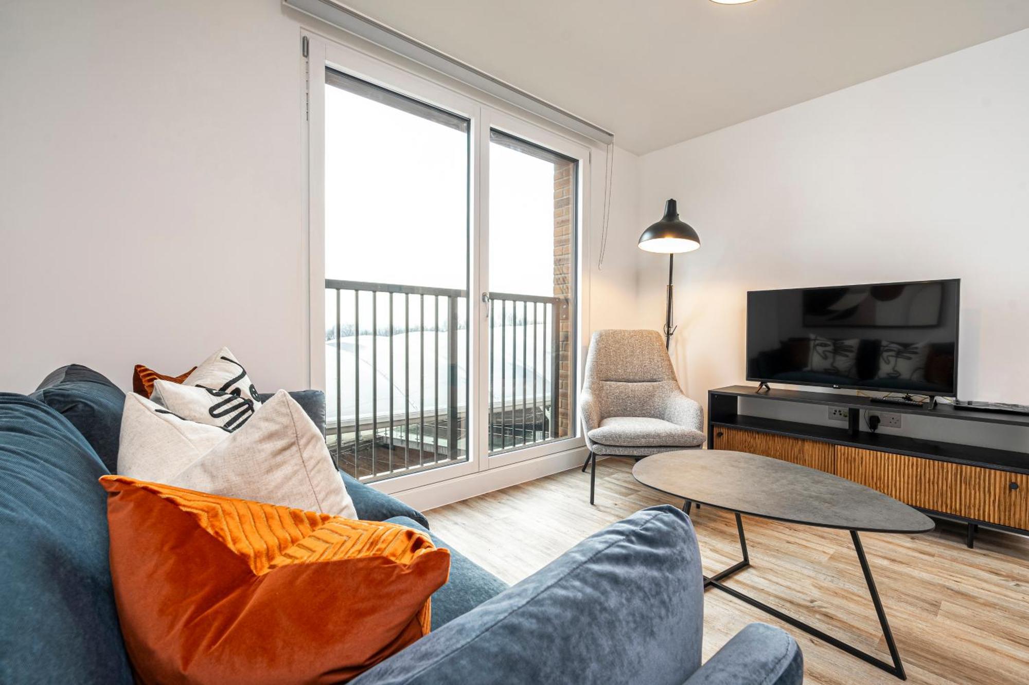 Monk Bridge Viaduct Apartment *